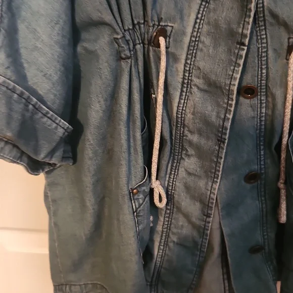 Anthropologie Denim Drawstring Jacket PILCRO - Picture 4 of 8